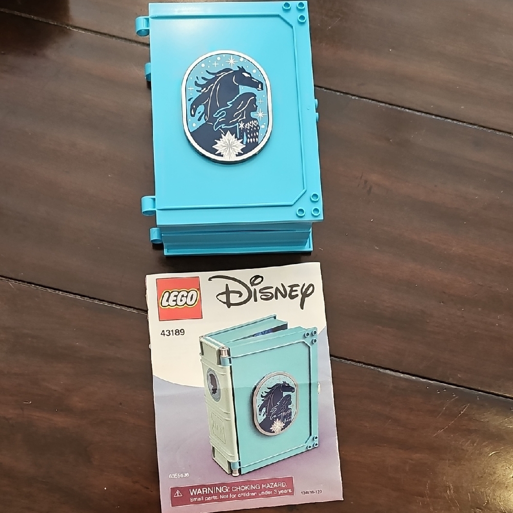 LEGO Disney Elsa and Nokk Storybook Adventures Set